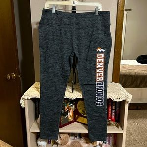 Dark Heathered Grey NFL Teen Apparel Denver Broncos Leggings - XL